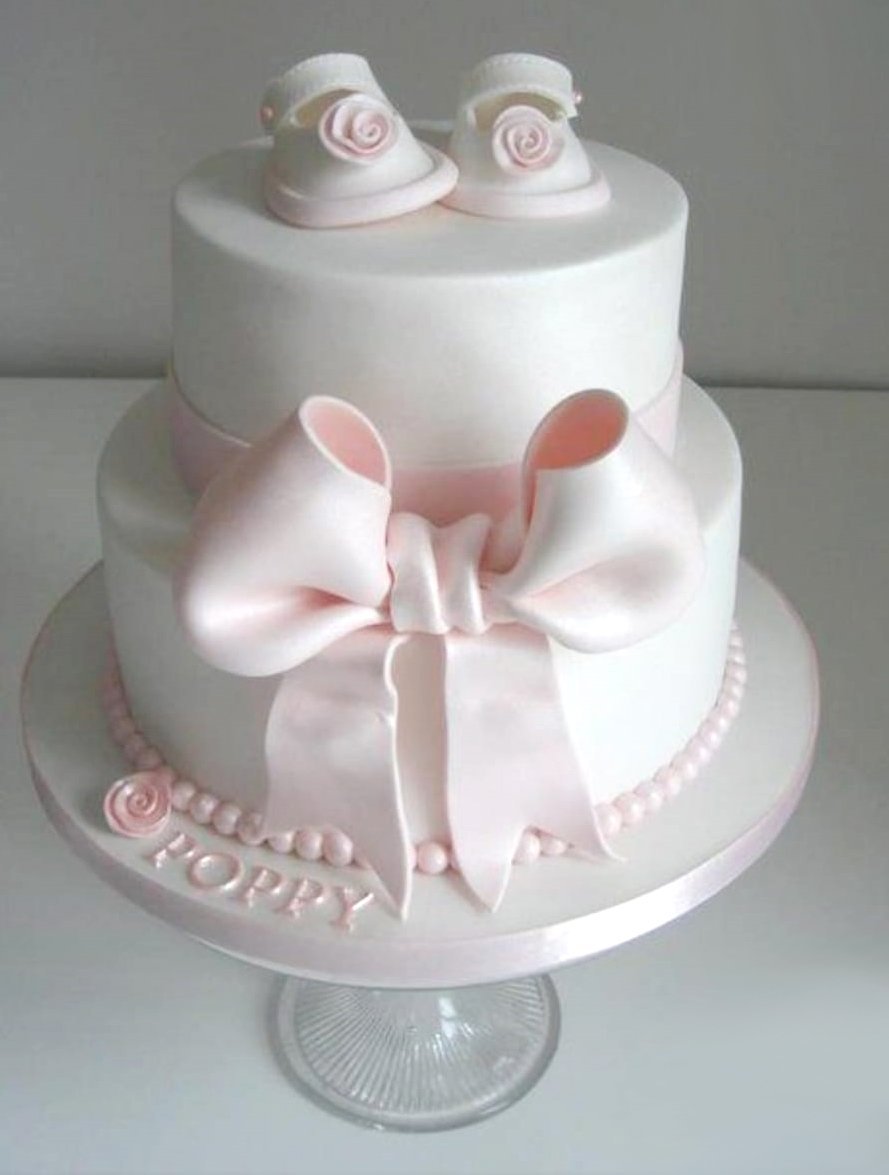 Tauftorte mit Schleife