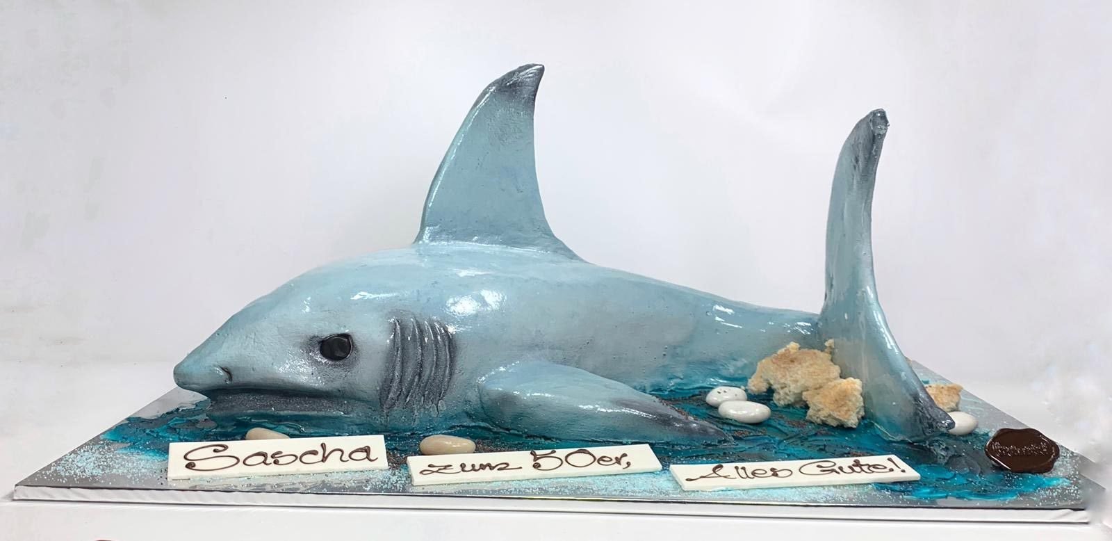 Haifisch-Torte